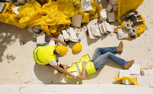 lavoratore infortunato nel cantiere edile 