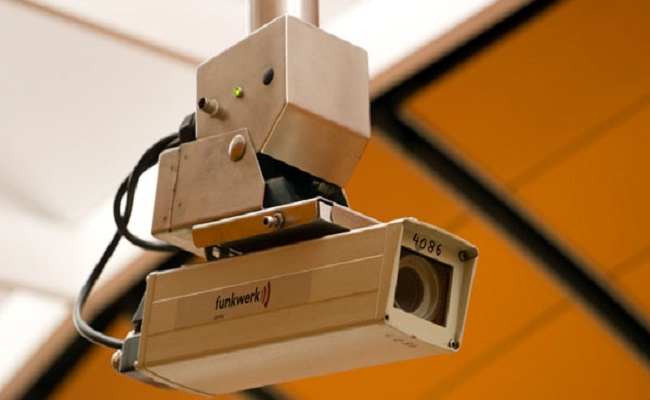 telecamera per videosorveglianza nei luoghi di lavoro